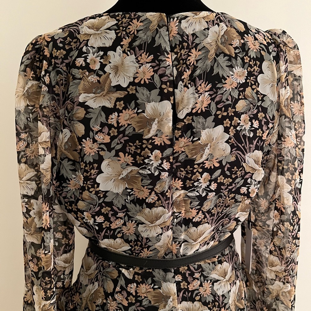 COPY - Raleigh Floral Dress - Picture 6 of 9